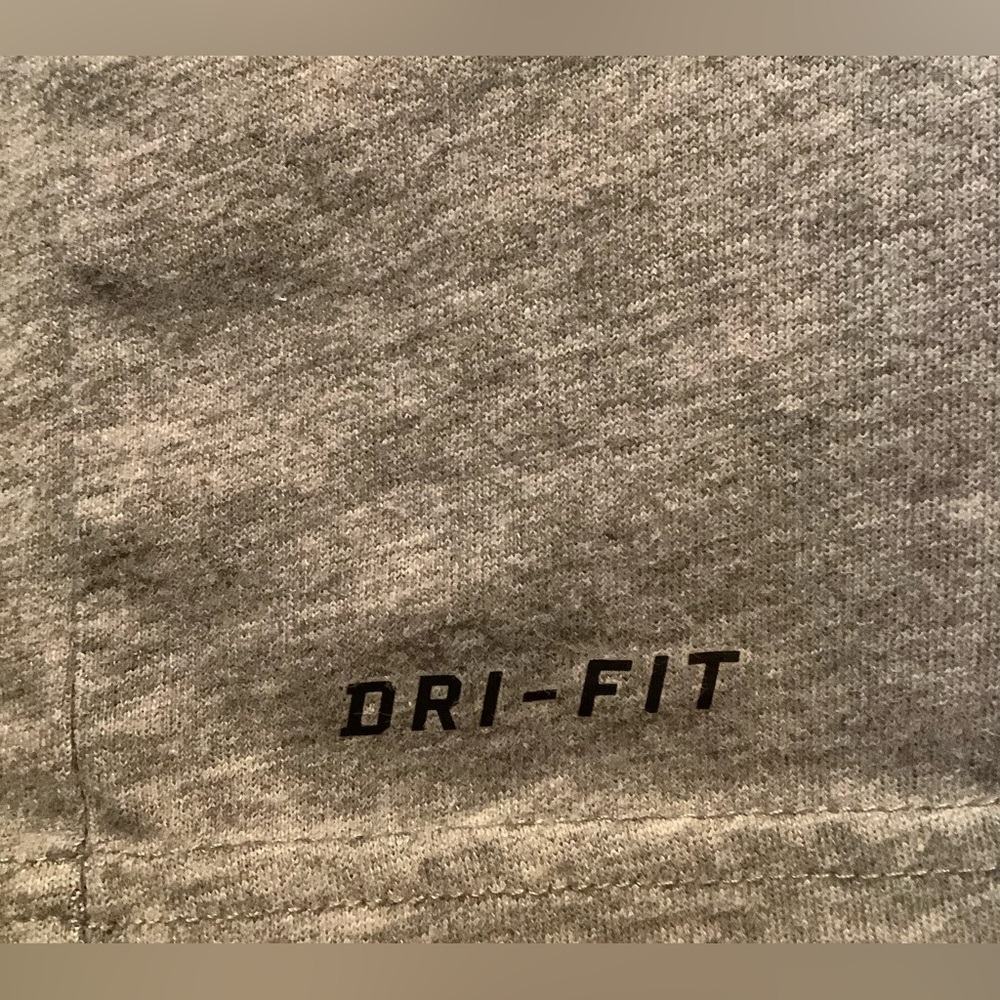 Nike Boy's Large Dri-FIT Lightweight Gray Short Sleeve Tee - Picture 5 of 6